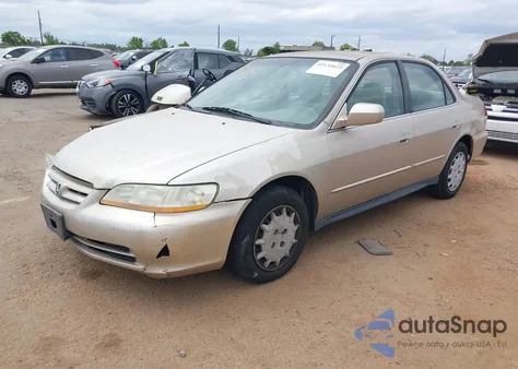 2001 Honda Accord 2.3 Lx из США, поврежденный, VIN 3HGCG66501G702865